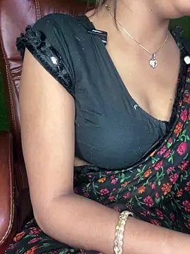 HOTTY-TINA Obrolan Langsung XXX