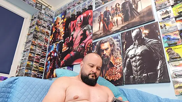 Muscle_Bear Webcam show