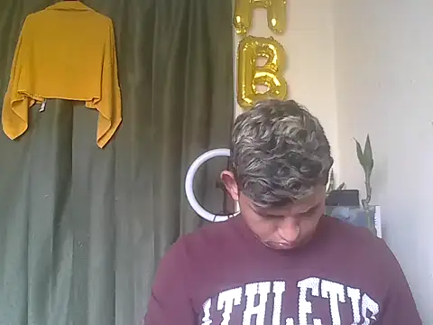 Andriuz001 Webcam Show