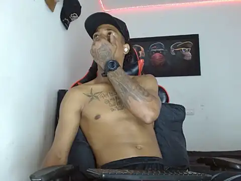XXX chat uživo modela BBC_Black_