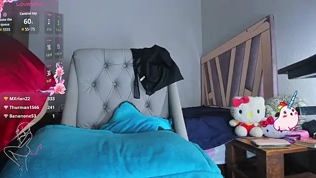 SkyeGabbyRose webcam show