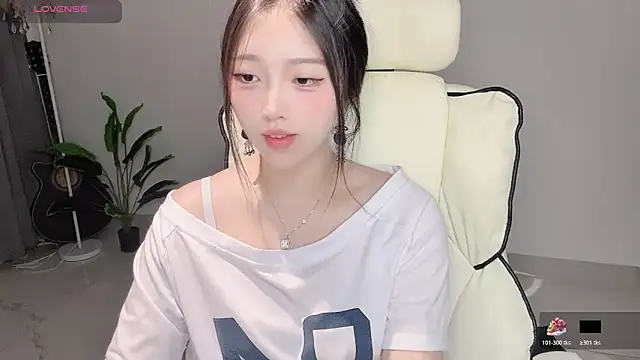 Yukiy8877's Live XXX Chat