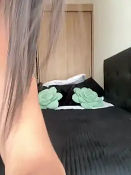 Nicollemays Show Webcam