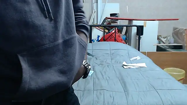 Chat +18 de CpLauraMauro ao vivo