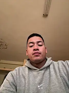 Macmillers' Webcam Show