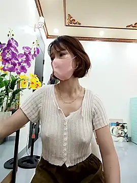 Emma_LinhのライブXXXチャット