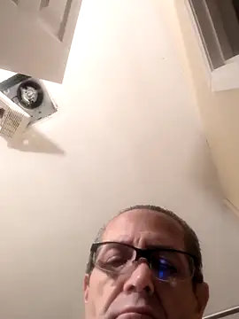 Webkamerová show bobby69cock
