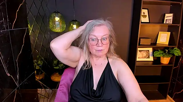 NataliMellow's Live XXX Chat