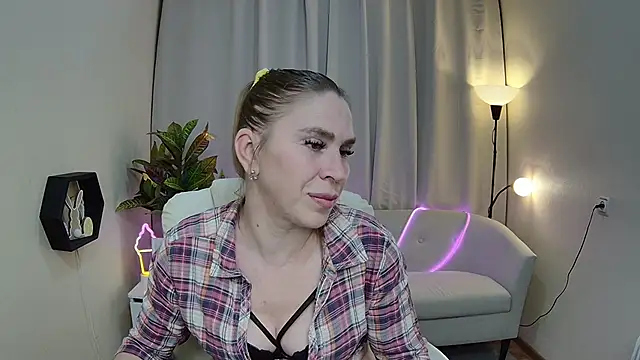 Chat XXX ao vivo de TessaDaybreak