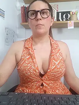 SofiEsteves Chat XXX live
