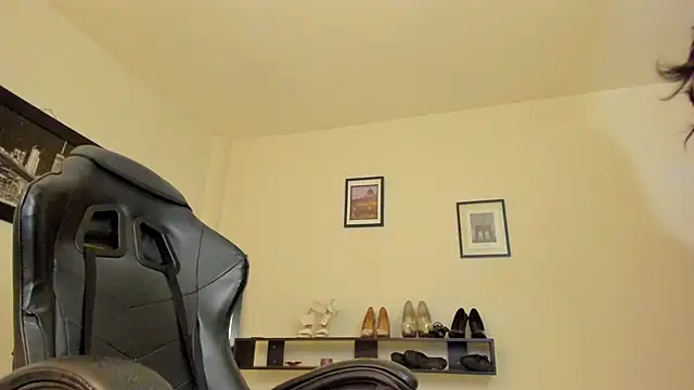 BellaFlaming Chat XXX live