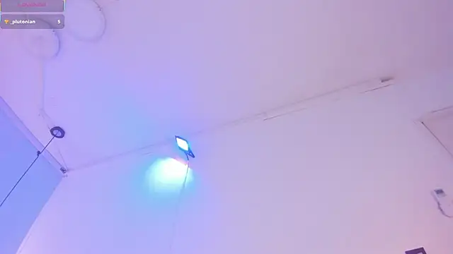 antonelllepiercee's Live XXX Chat