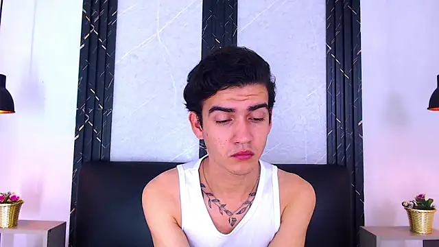 Feiccer_Castquer – webcam-show