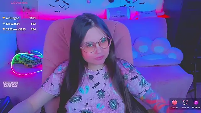Онлайн чат XXX Lolisuccub