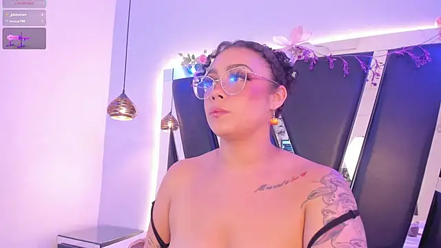 antonelllepiercee Chat XXX live