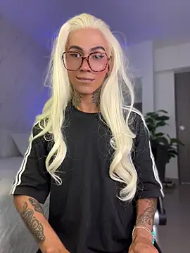 miss_tatiana_'s Webcam Show