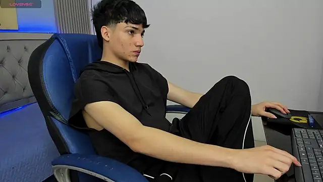 SamBlack_ Live XXX-chat