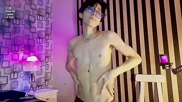 Twink_Sebas7 – Kamerov á šou