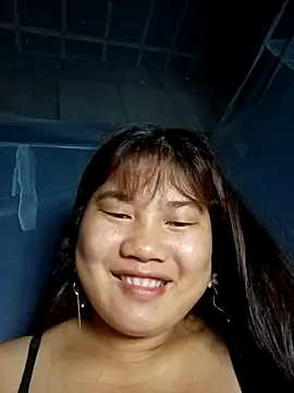 EnnSung Pertunjukan Webcam