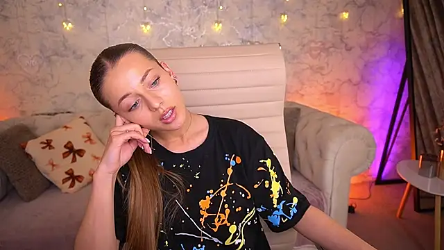 DoveLovee's Webcam Show