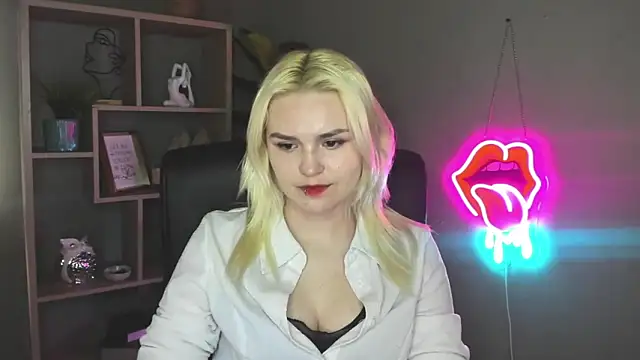 Chat XXX en directo de SweetLilyxo