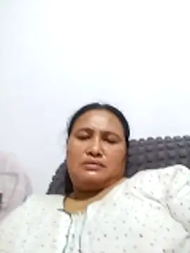Show modela Rashi_bhabi na web-kameri