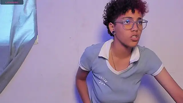 XXX chat uživo modela axel_luxxx