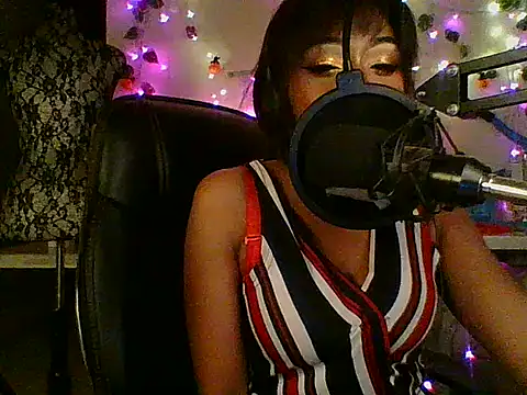 Anaconda2350 Live XXX-Chat