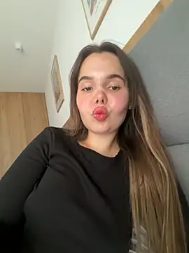 TheCinderella's Live XXX Chat
