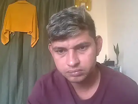 Show modela Andriuz001 na web-kameri