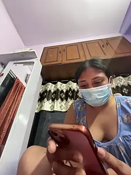 Yourhornynightmare's Webcam Show