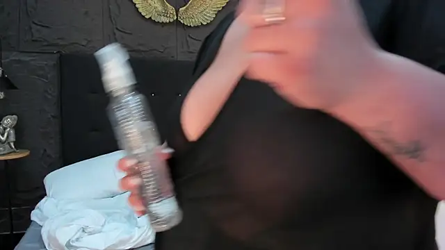 Chat XXX ao vivo de MillaGrey