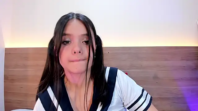 thamiina_ 라이브 XXX 채팅