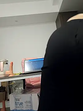 susu_baby 网络视讯表演