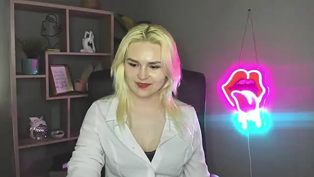 SweetLilyxo Adlı Modelin Canlı XXX Sohbeti