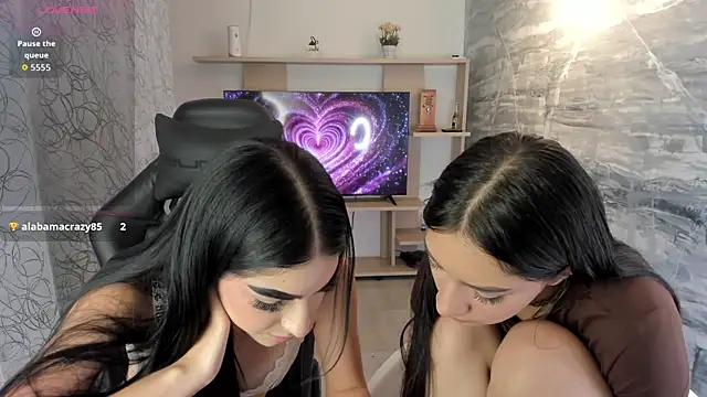 lorraineHunter Adlı Modelin Canlı XXX Sohbeti