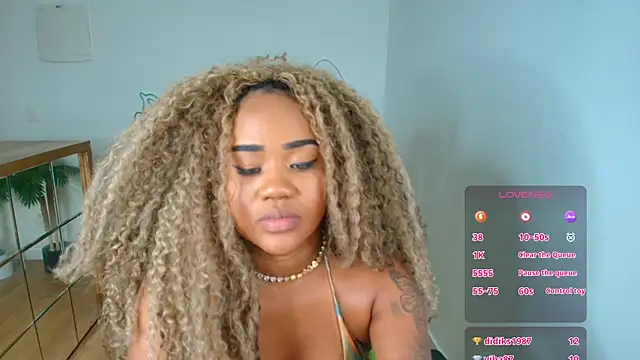 Alma_Dunn 现场XXX聊天