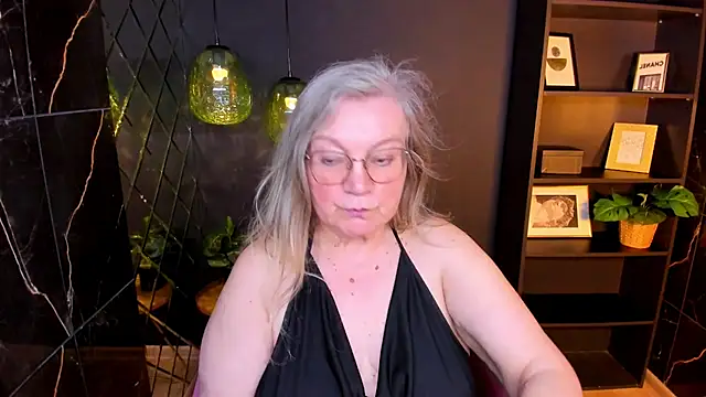 NataliMellow's Live XXX Chat