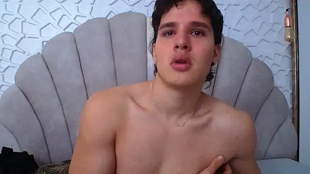 SEXYBOY_VC Adlı Modelin Canlı XXX Sohbeti