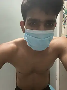 BadBoyTom78 网络视讯表演