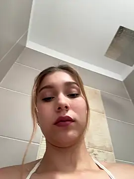 Nikii__ Webcam-Show