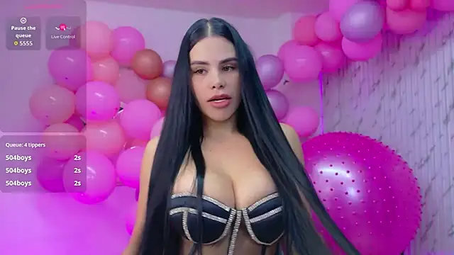 lararoberts_ 即時 XXX 聊天