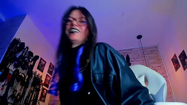 Evangelinejoness_'s Live XXX Chat