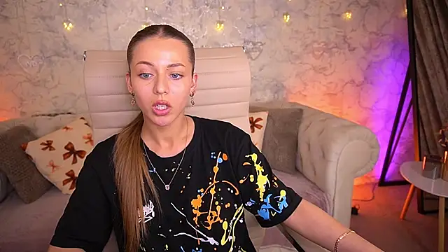 DoveLovee Webcam-Show