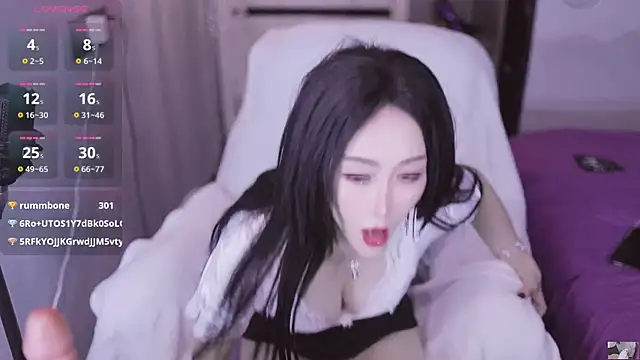 Oliviari-'s Webcam Show