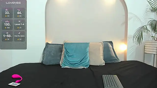 Chatroom XXX en direct de lucy_rouse1