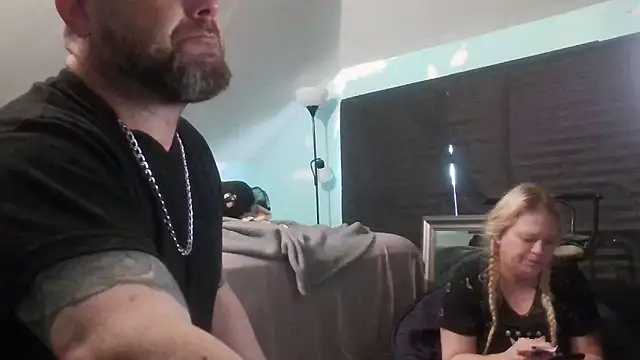 Thickirishcock850 Show in webcam