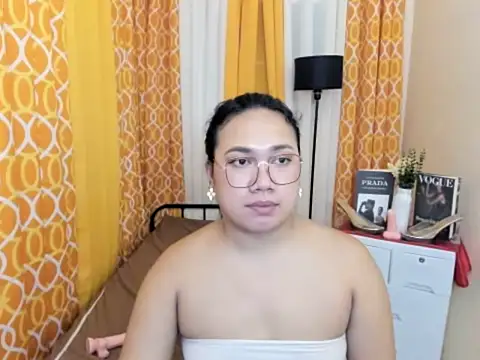 TsUncutKaren Chat XXX in diretta