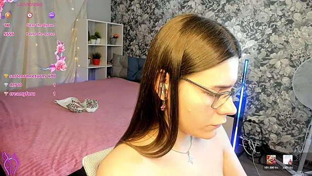 Coraline_kitty Show Webcam