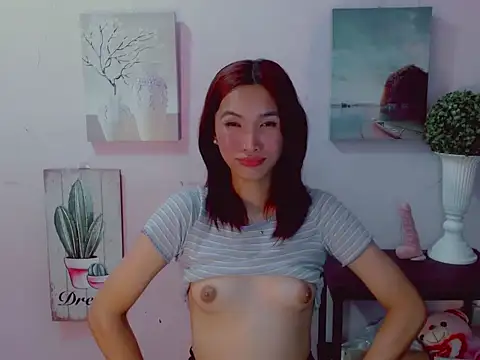 Urblossom_princessxxx 在線直播表演